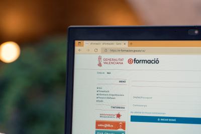 La plataforma de formación online de la Generalitat alcanza cifras récord con un aumento de la ...